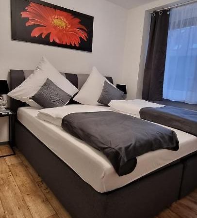 Waterfalls Apartment 1 트리베르크 외부 사진