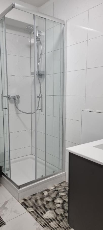 Waterfalls Apartment 1 트리베르크 외부 사진